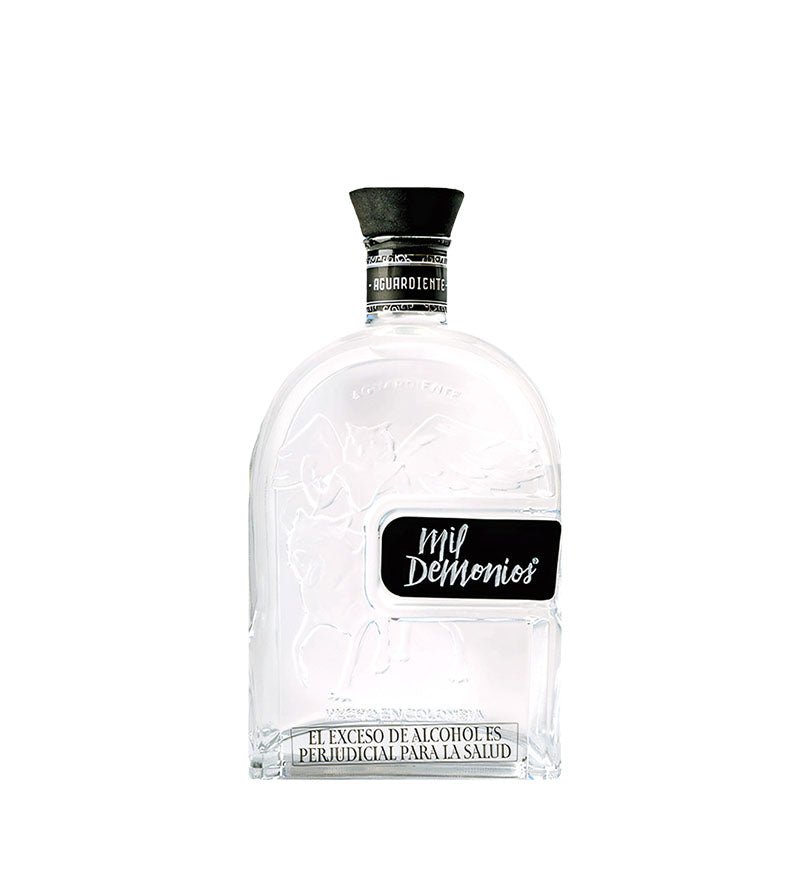 Botella de Aguardiente Mil Demonios de 700 ml, vidrio transparente con tapón negro y etiqueta negra