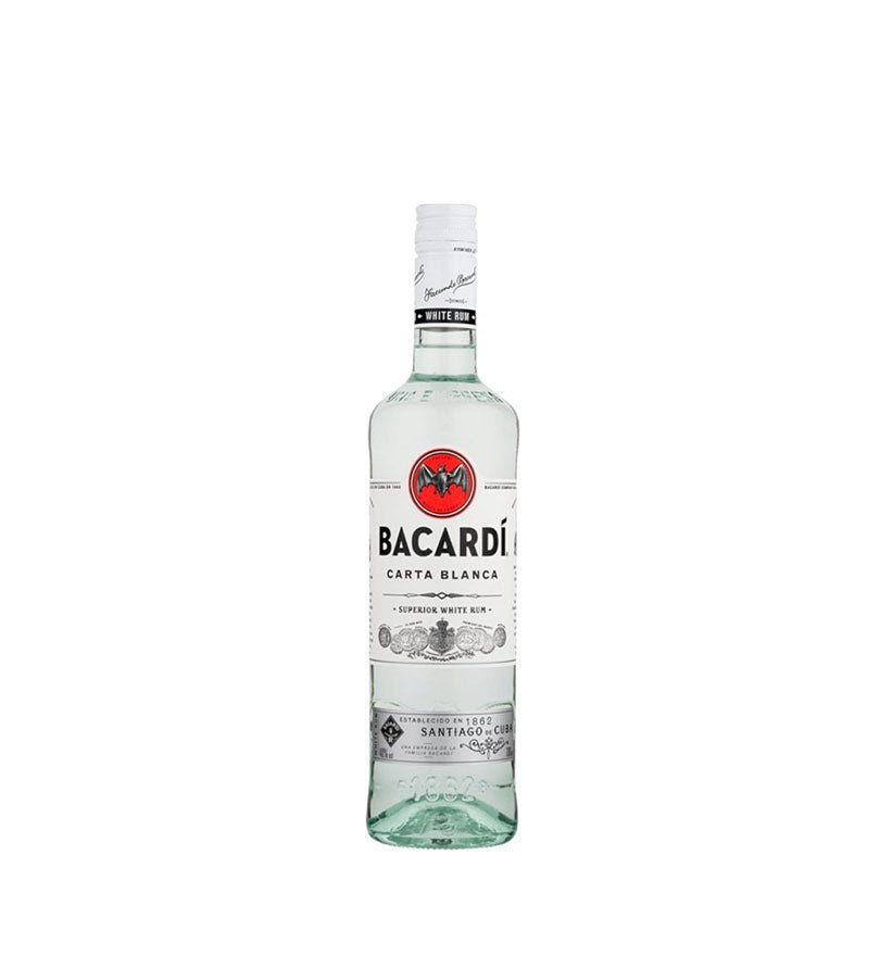 Botella transparente de Ron Bacardí Carta Blanca Superior de 750 ml