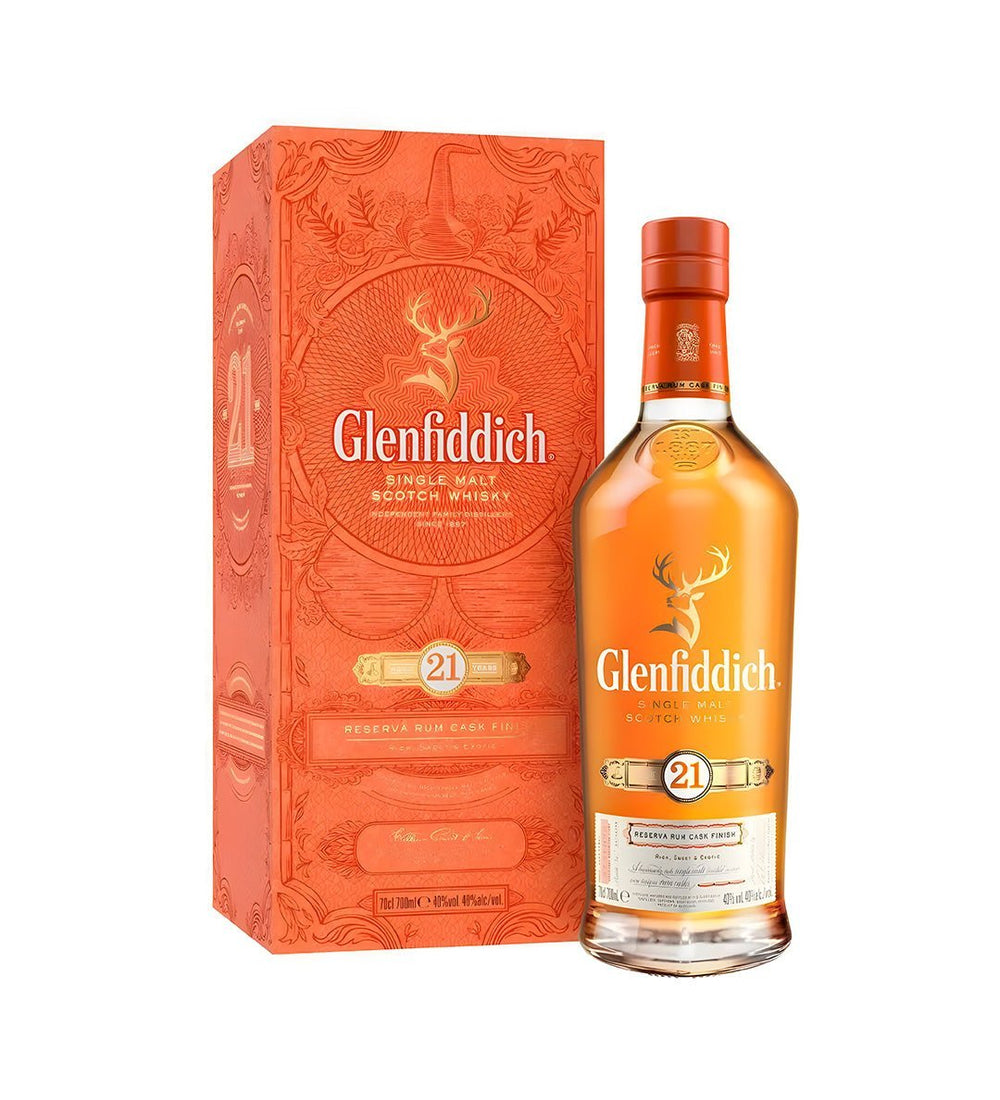 Whisky Glenfiddich 21 Años Gran Reserva de 750 ml junto a su estuche naranja