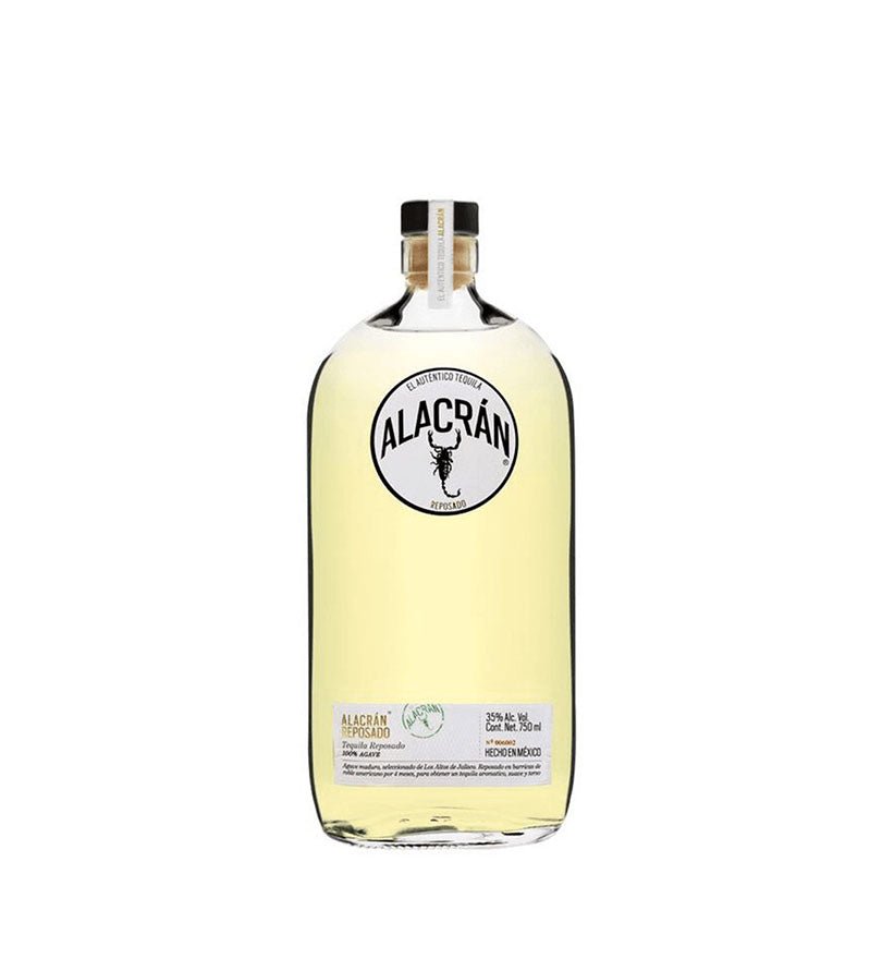 Botella de Tequila Alacrán Reposado de 750 ml